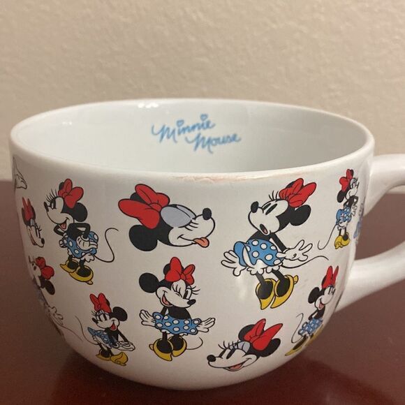 🎀🍲 Disney Minnie Mouse Large Coffee / Soup Bowl Poses Tossed Classic  Mug - Picture 3 of 6